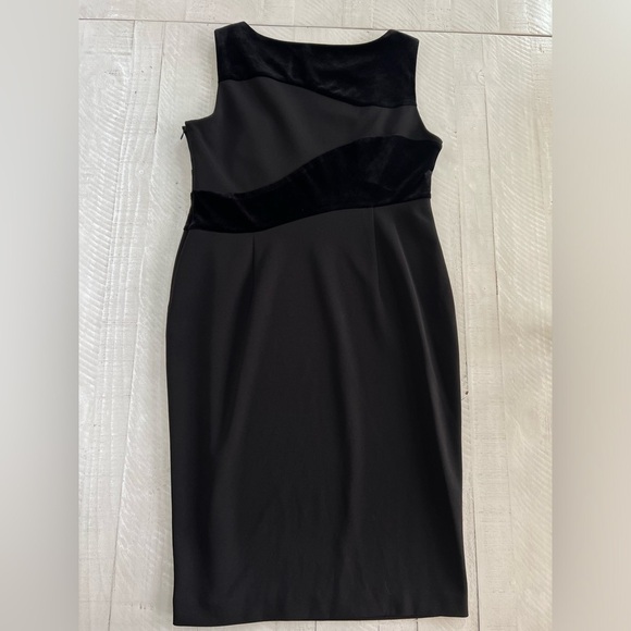 Calvin Klein Women's Sleeveless Solid Sheath with Velvet Detail size 12P - Picture 6 of 14